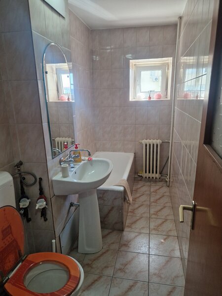 Lacul Tei langa Domino, Facultatea de Constructii, Str. Inginerilor,