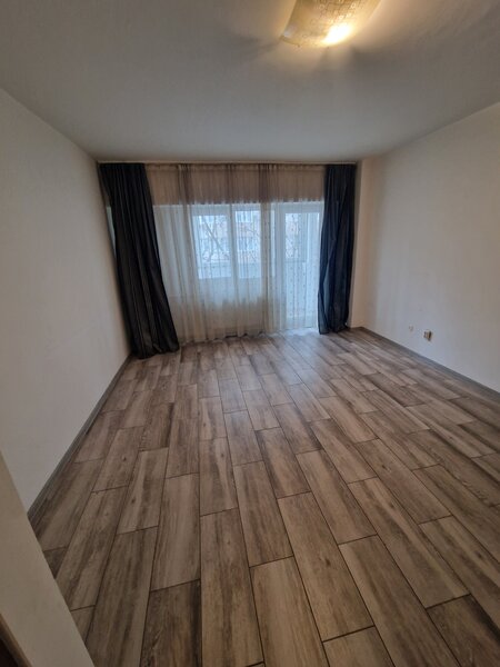 Lacul Tei, aproape de Facultatea de Constructii, Domino,